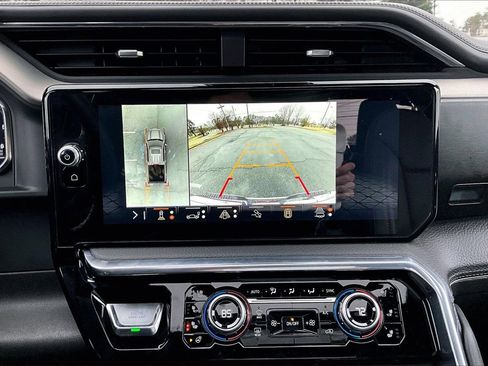 Used 2025 GMC Sierra 1500 Denali image 13