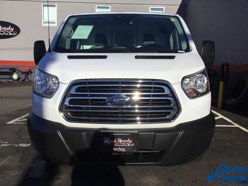 Used 2019 Ford Transit 250 130 Low Roof image 4