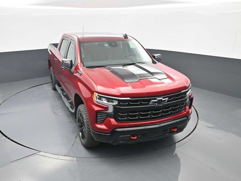 Used 2024 Chevrolet Silverado 1500 LT Trail Boss w/ LPO, Dark Essentials Package AWD/4WD image 40