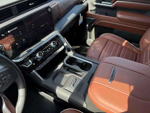 New 2025 GMC Sierra 2500 Denali Ultimate image 28