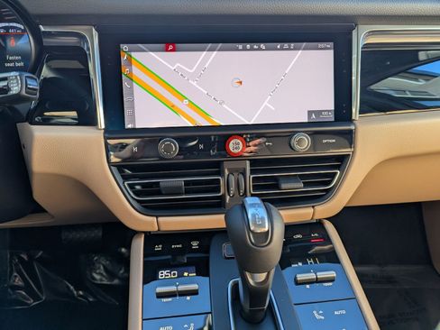 New 2026 Porsche Macan S image 17