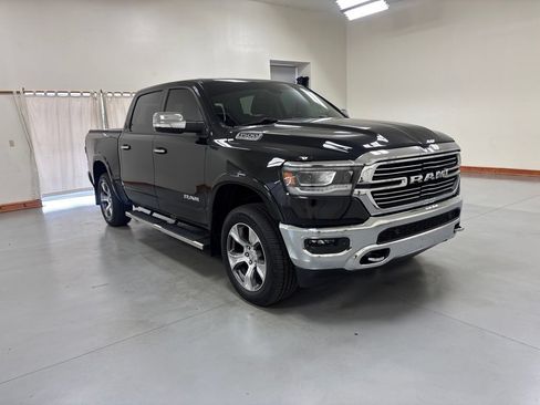 Used 2020 RAM 1500 Laramie AWD/4WD image 2
