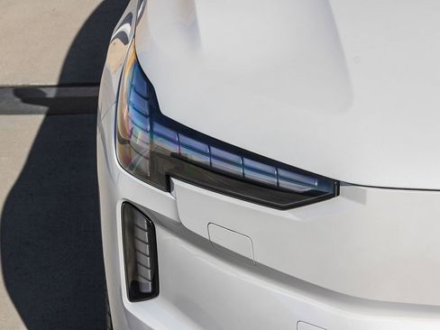 New 2025 Volvo EX90 Plus image 10