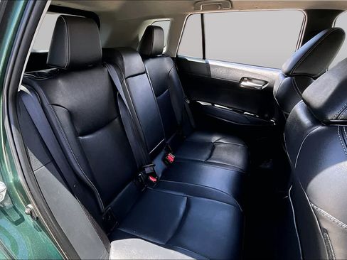 Used 2024 Toyota Corolla Cross XLE FWD image 19
