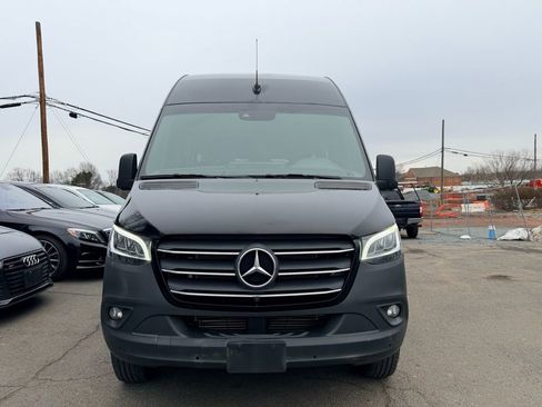 Used 2020 Mercedes-Benz Sprinter 2500 w/ Premium Plus Package image 6