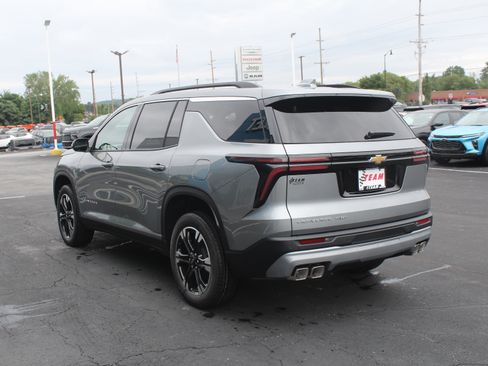 New 2027 Chevrolet Traverse LT w/ Sun and Wheel Package AWD/4WD image 5