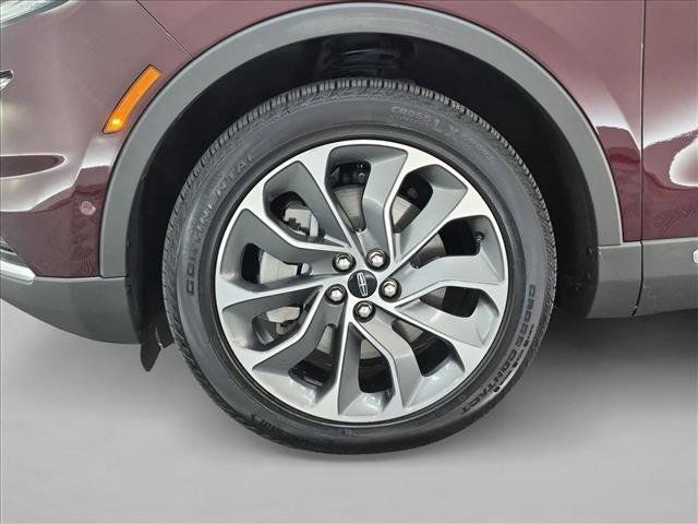 Used 2022 Lincoln Nautilus Reserve w/ Equipment Group 201A AWD/4WD image 28