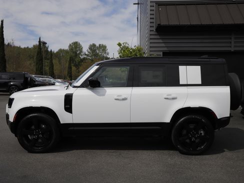 New 2026 Land Rover Defender 110 X-Dynamic SE AWD/4WD image 7