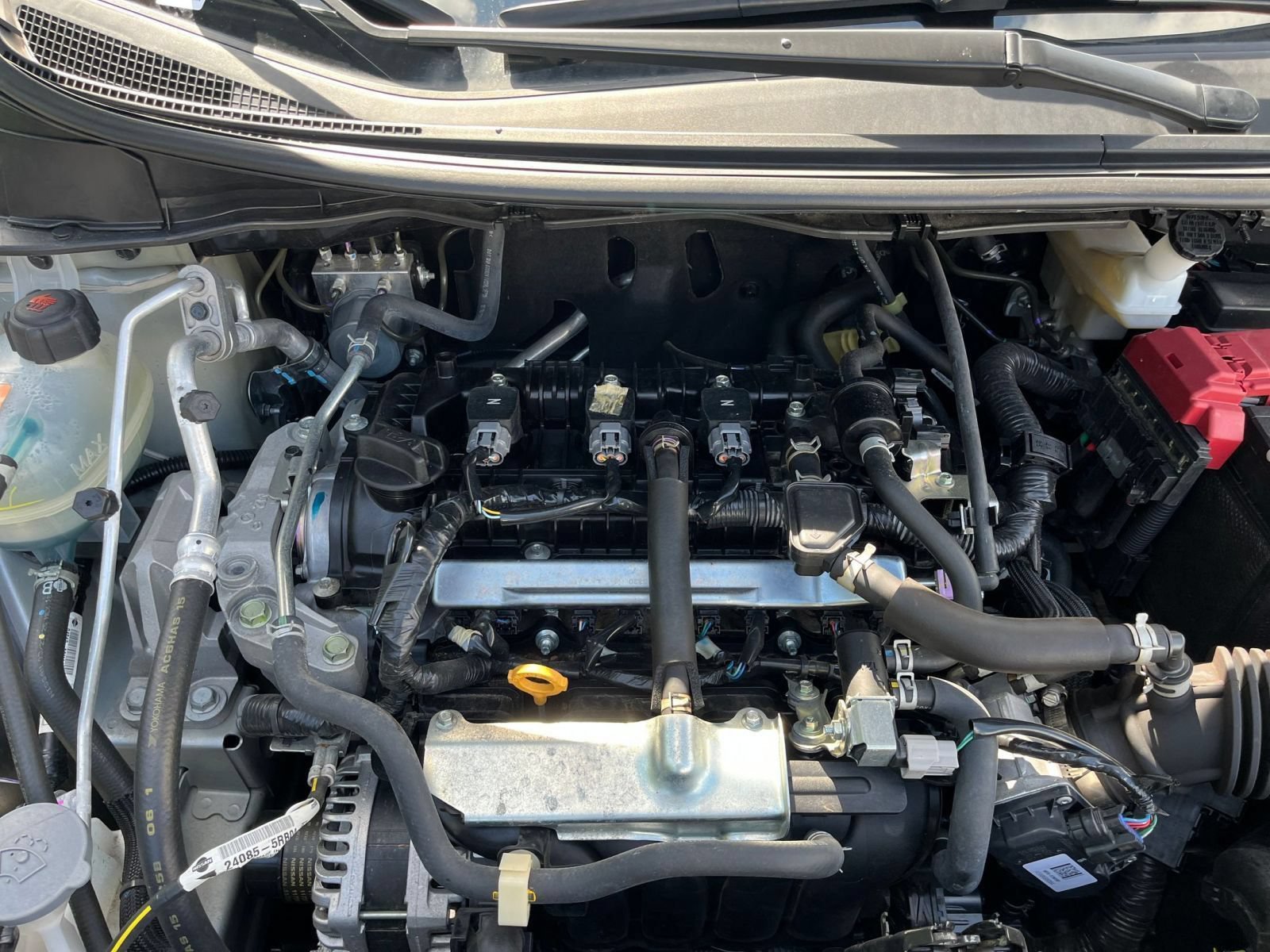Used 2025 Nissan Versa SV FWD image 33