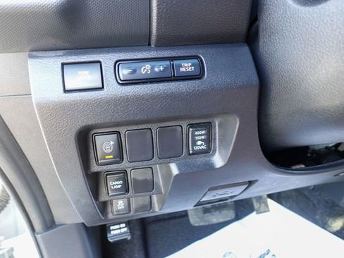 Used 2023 Nissan Frontier SV w/ Technology Package image 20