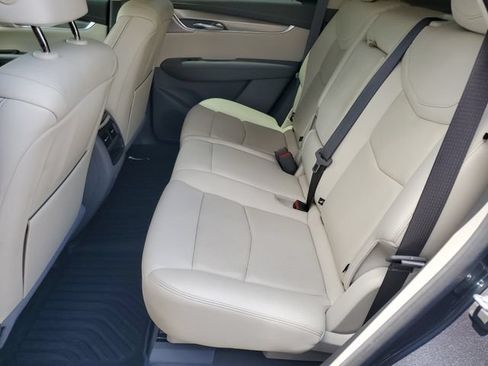 Used 2021 Cadillac XT5 Premium Luxury FWD image 24