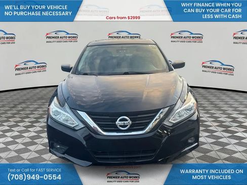 Used 2017 Nissan Altima 2.5 SV image 2