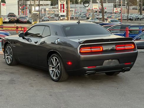 Used 2022 Dodge Challenger R/T w/ Plus Package image 12