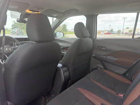 Used 2024 Nissan Kicks SR FWD image 12