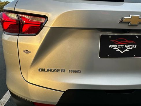 Used 2021 Chevrolet Blazer LT image 9