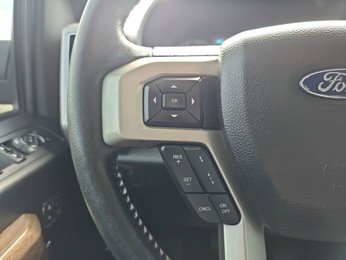 Used 2018 Ford F150 Lariat w/ Equipment Group 502A Luxury AWD/4WD image 21