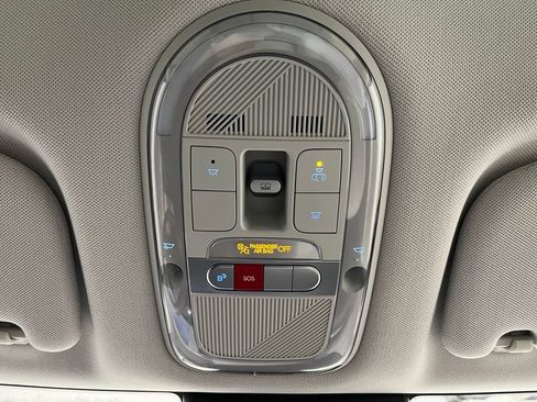 Used 2023 Hyundai Ioniq 5 Limited w/ Cargo Package AWD/4WD image 9