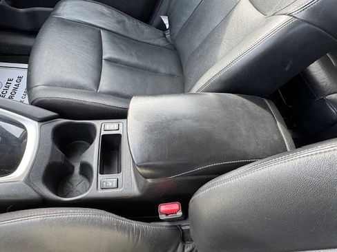 Used 2014 Nissan Rogue SL image 34