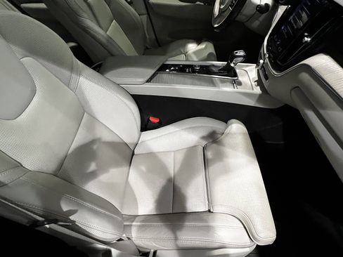 Used 2021 Volvo XC60 T5 Inscription w/ Advanced Package FWD image 46