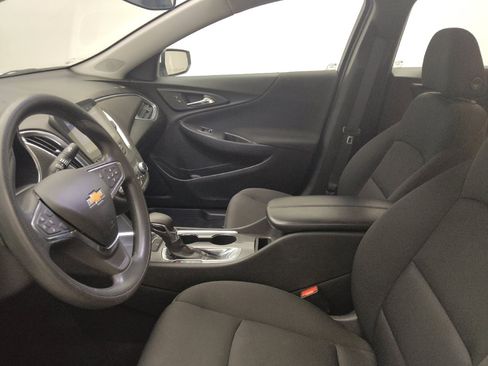 Used 2021 Chevrolet Malibu LT FWD image 17