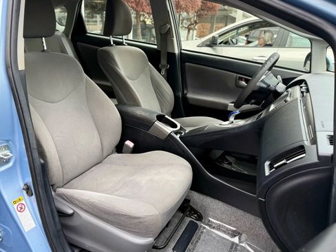 Used 2013 Toyota Prius Prime Plug-In Hybrid image 33