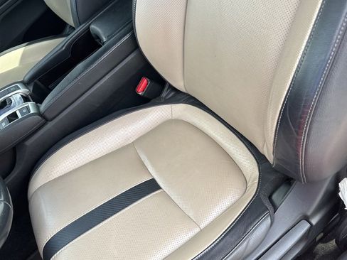 Used 2018 Honda Civic EX-L image 10