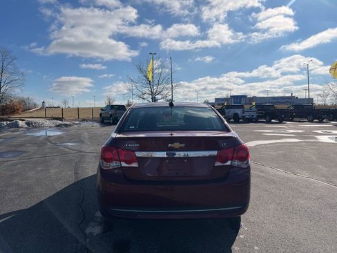 Used 2016 Chevrolet Cruze LT image 4