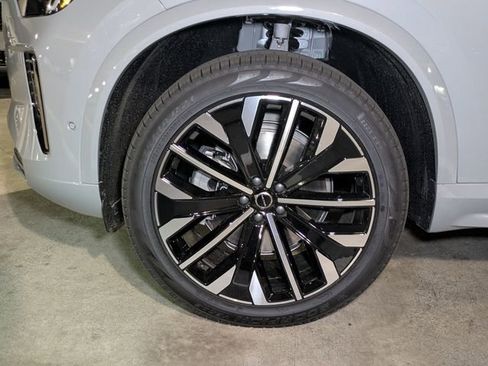 New 2026 Volvo XC90 B6 Ultra w/ Protection Package AWD/4WD image 10
