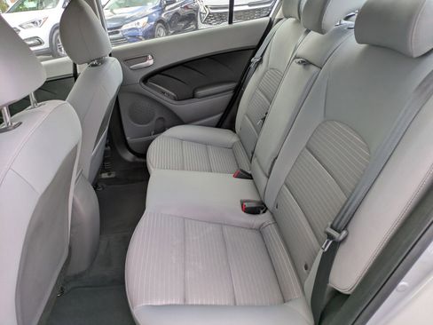 Certified 2018 Kia Forte LX w/ LX Popular Package image 10