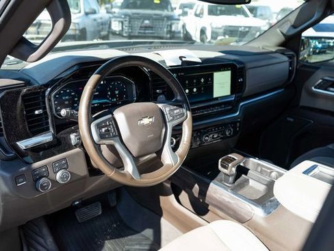 Used 2022 Chevrolet Silverado 1500 LTZ image 11