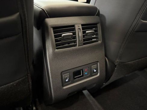 New 2026 Mitsubishi Outlander SEL image 23