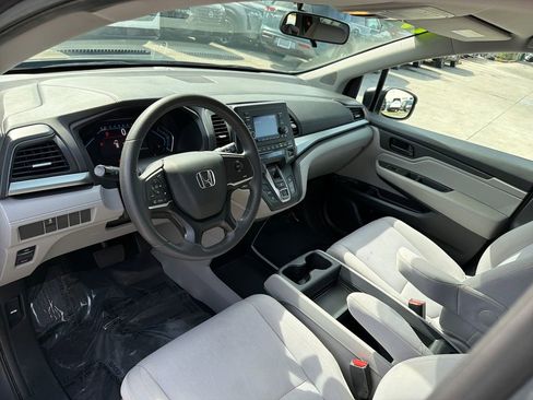 Used 2019 Honda Odyssey LX image 12