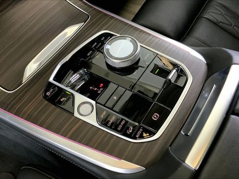 Certified 2026 BMW X7 xDrive40i AWD/4WD image 16