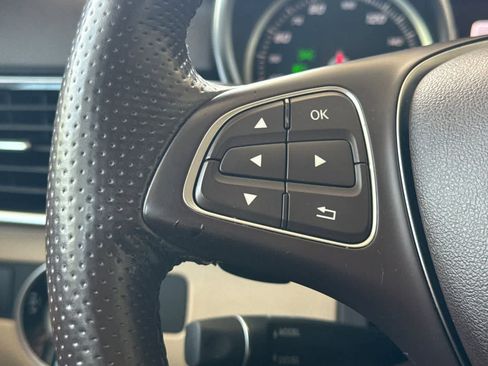 Used 2018 Mercedes-Benz GLE 350 4MATIC image 26