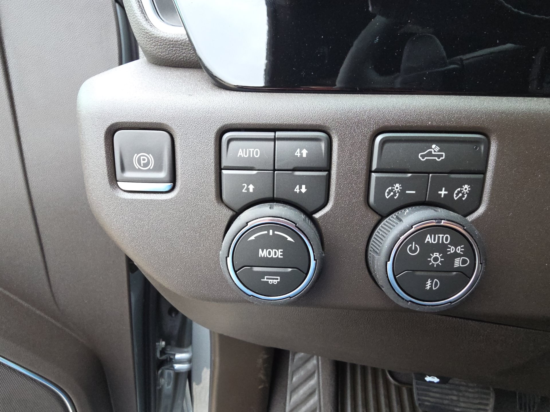 New 2026 Chevrolet Silverado 1500 RST w/ Convenience Package II AWD/4WD image 21