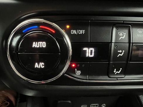 Used 2023 Chevrolet TrailBlazer LT w/ Convenience Package image 35