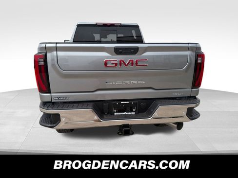 New 2026 GMC Sierra 3500 SLT w/ SLT Premium Package AWD/4WD image 7
