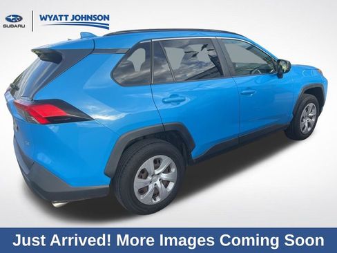 Used 2019 Toyota RAV4 LE w/ All Weather Liner Package image 8