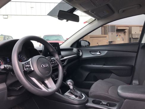 Used 2019 Kia Forte LXS image 4