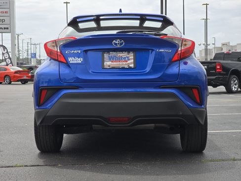 Used 2019 Toyota C-HR Limited FWD image 14