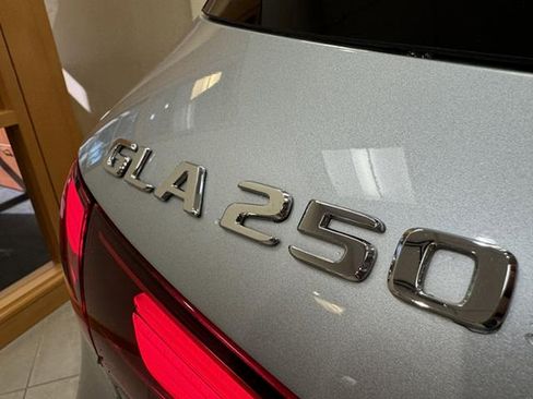 Used 2025 Mercedes-Benz GLA 250 image 6