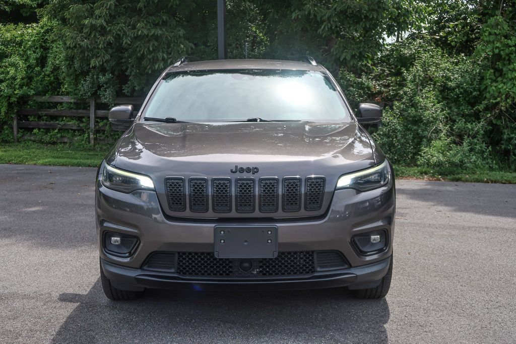 Used 2021 Jeep Cherokee Latitude Plus AWD/4WD image 5