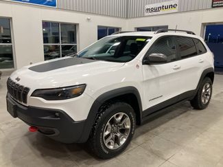 Used 2020 Jeep Cherokee Trailhawk w/ Cold Weather Group video 1