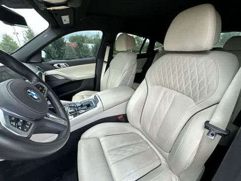 Used 2022 BMW X6 M50i w/ Executive Package AWD/4WD image 18