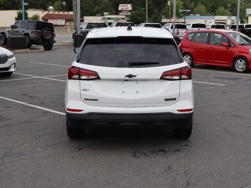 Used 2023 Chevrolet Equinox LS w/ LS Convenience Package FWD image 9