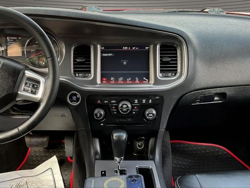 Used 2012 Dodge Charger R/T RWD image 9