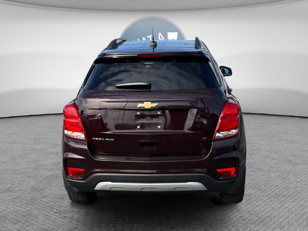Used 2020 Chevrolet Trax LT w/ LT Convenience Package AWD/4WD image 5