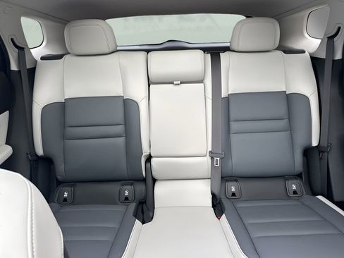 Used 2024 Honda Prologue Touring image 13