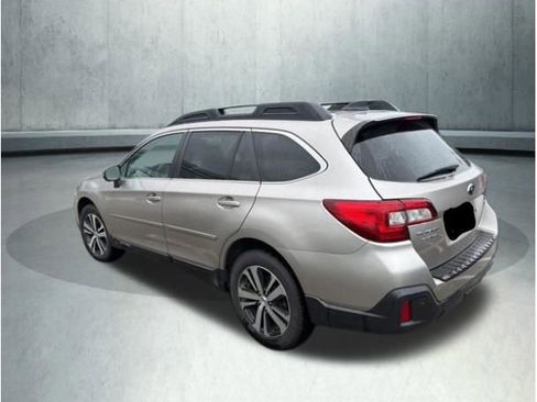 Used 2019 Subaru Outback 2.5i Limited AWD/4WD image 1