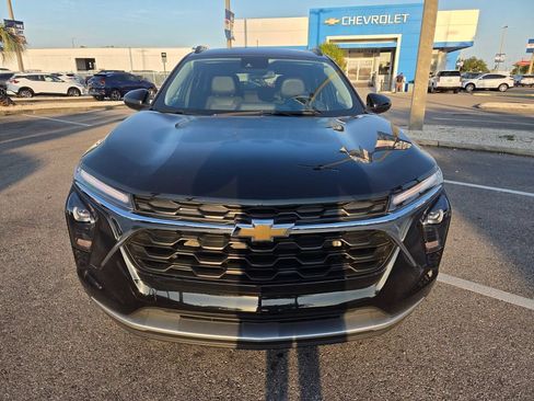 Certified 2026 Chevrolet Trax LT w/ Driver Confidence Package FWD image 4